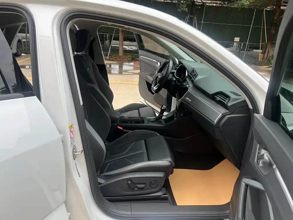 Audi Q3 Sportback — фото 10