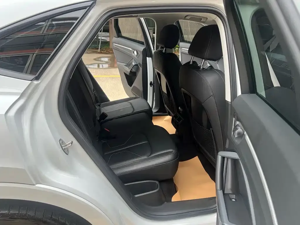 Audi Q3 Sportback — фото 2