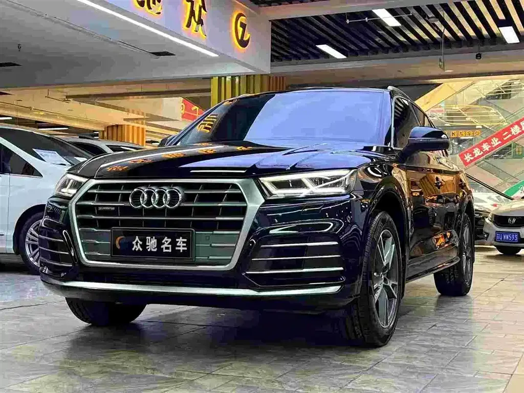 Audi Q5L — фото 3