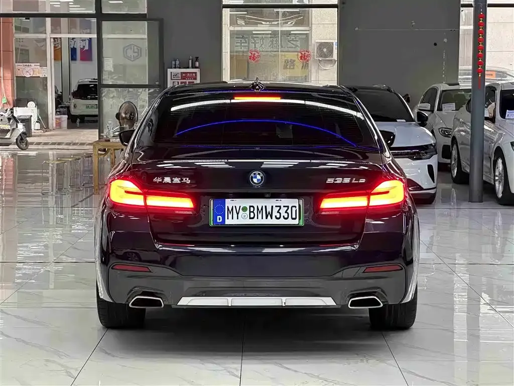 BMW 5 Series New Energy — фото 4