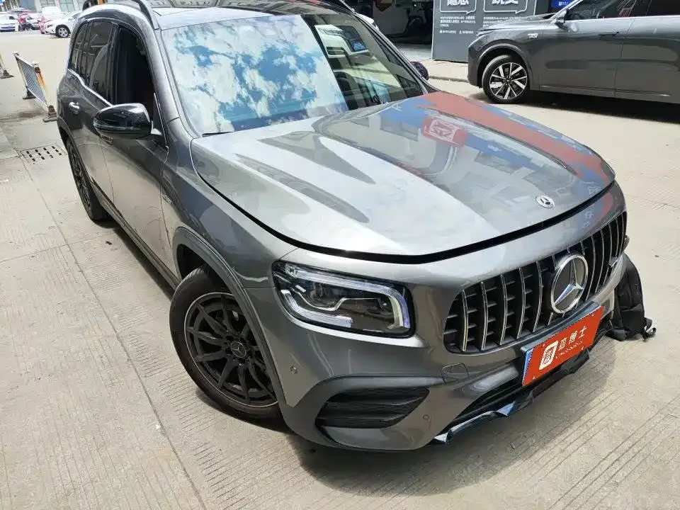 Mercedes-Benz GLB AMG — фото 4
