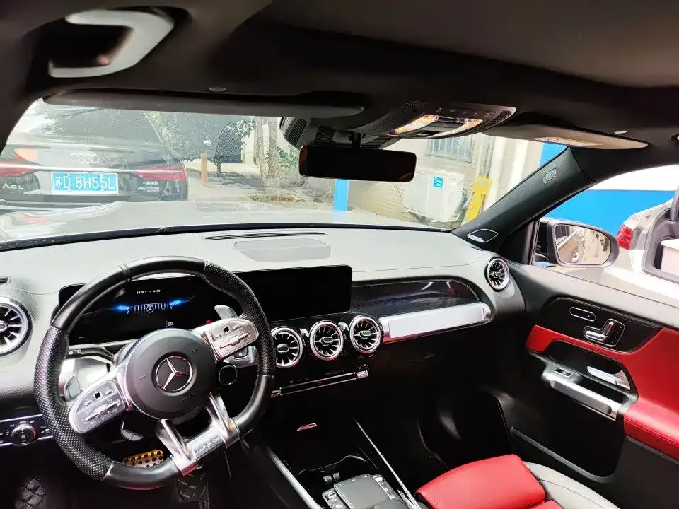 Mercedes-Benz GLB AMG — фото 7