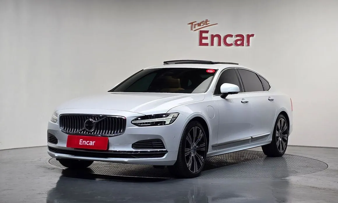Volvo S90 — фото 1