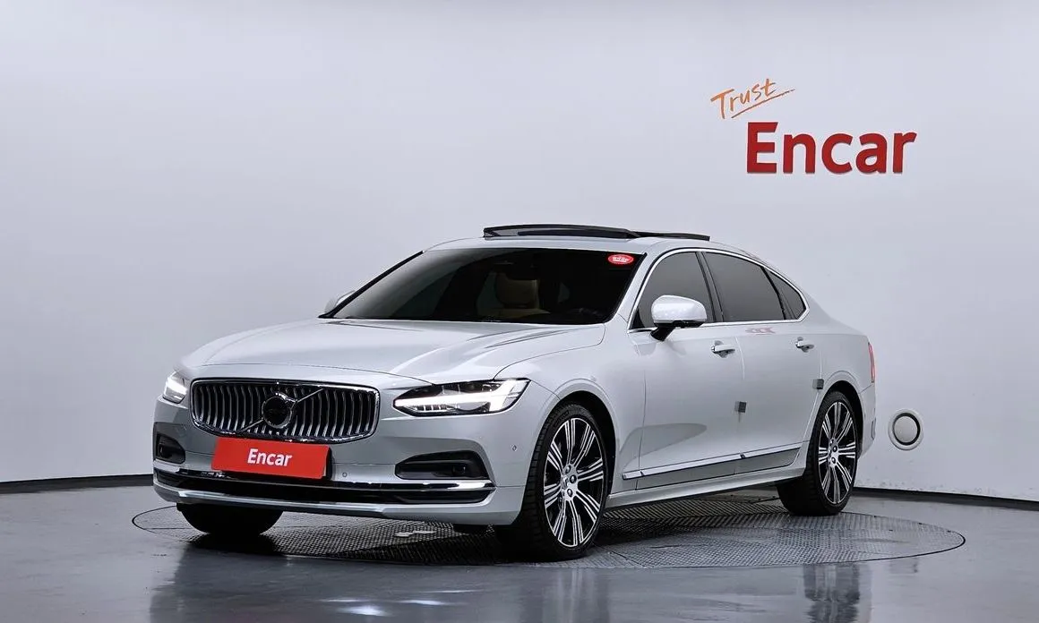 Volvo S90 — фото 1