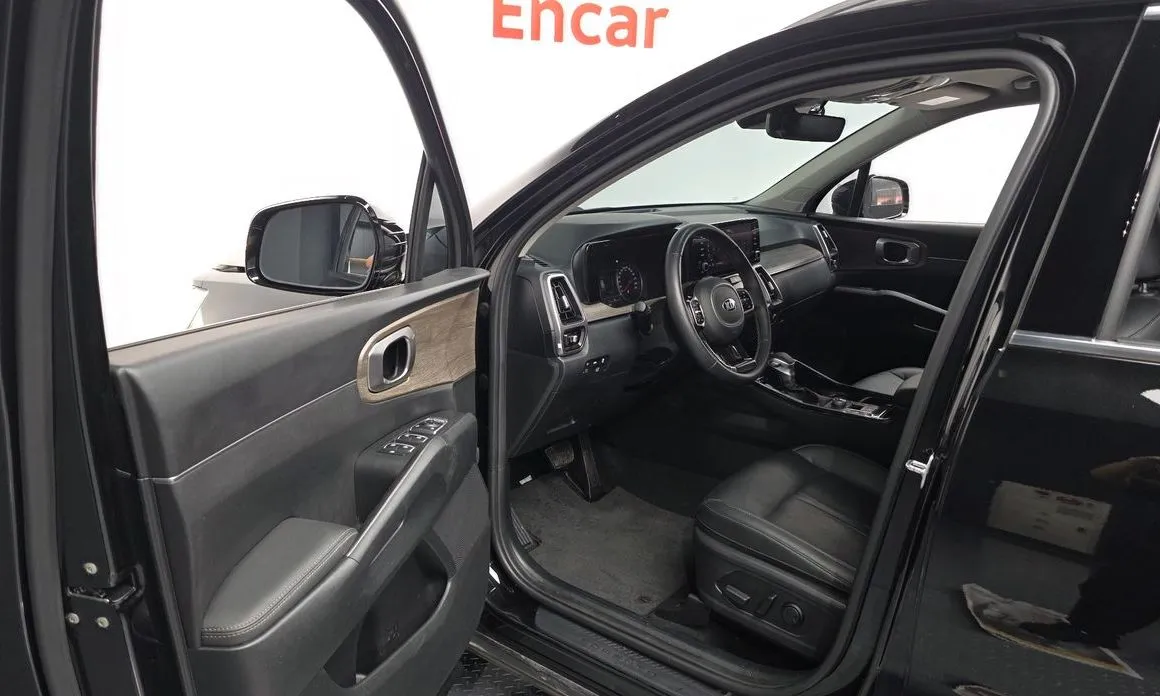Kia Sorento — фото 10