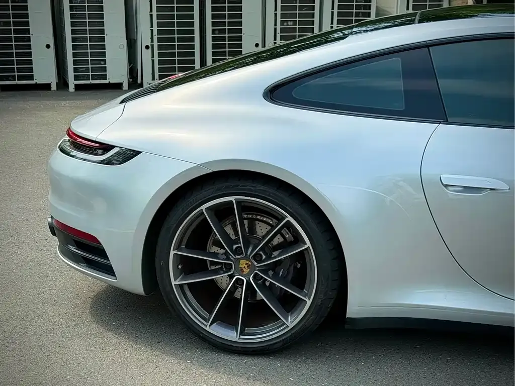 Porsche 911 — фото 4