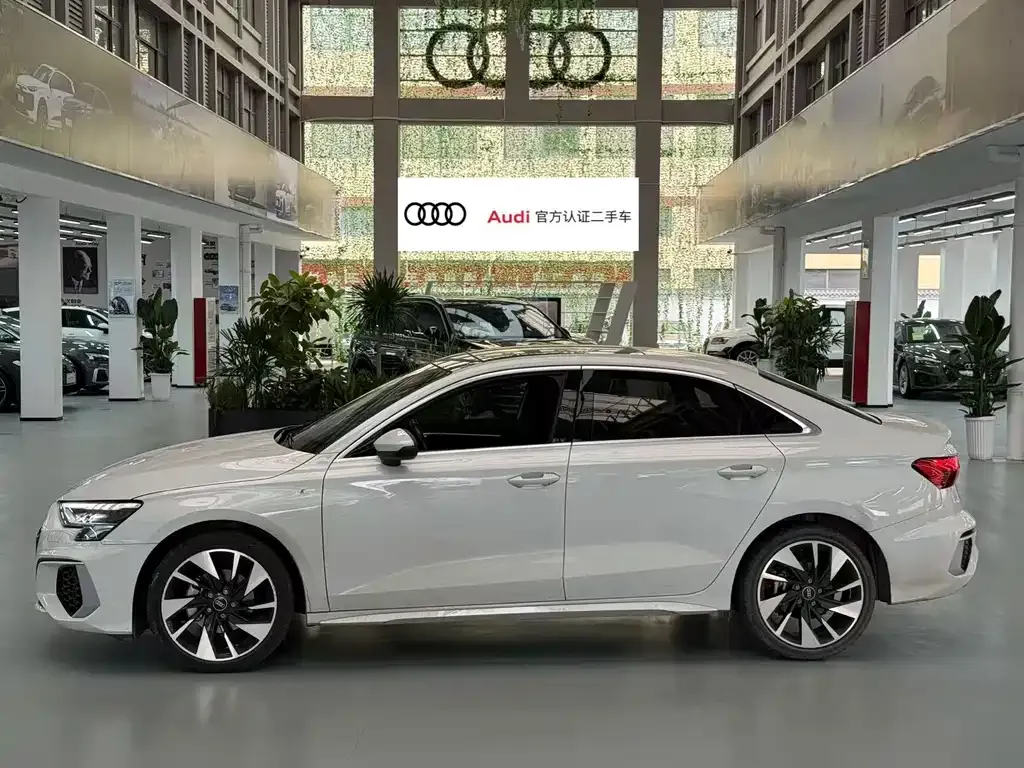 Audi A3 — фото 2