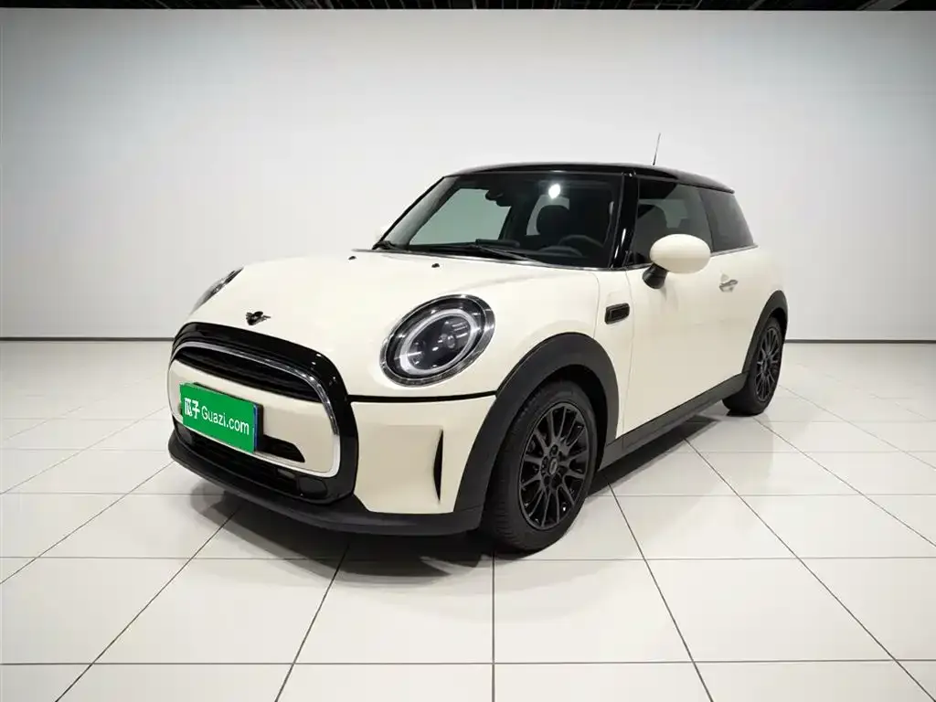 MINI Cooper (3-door) — фото 1