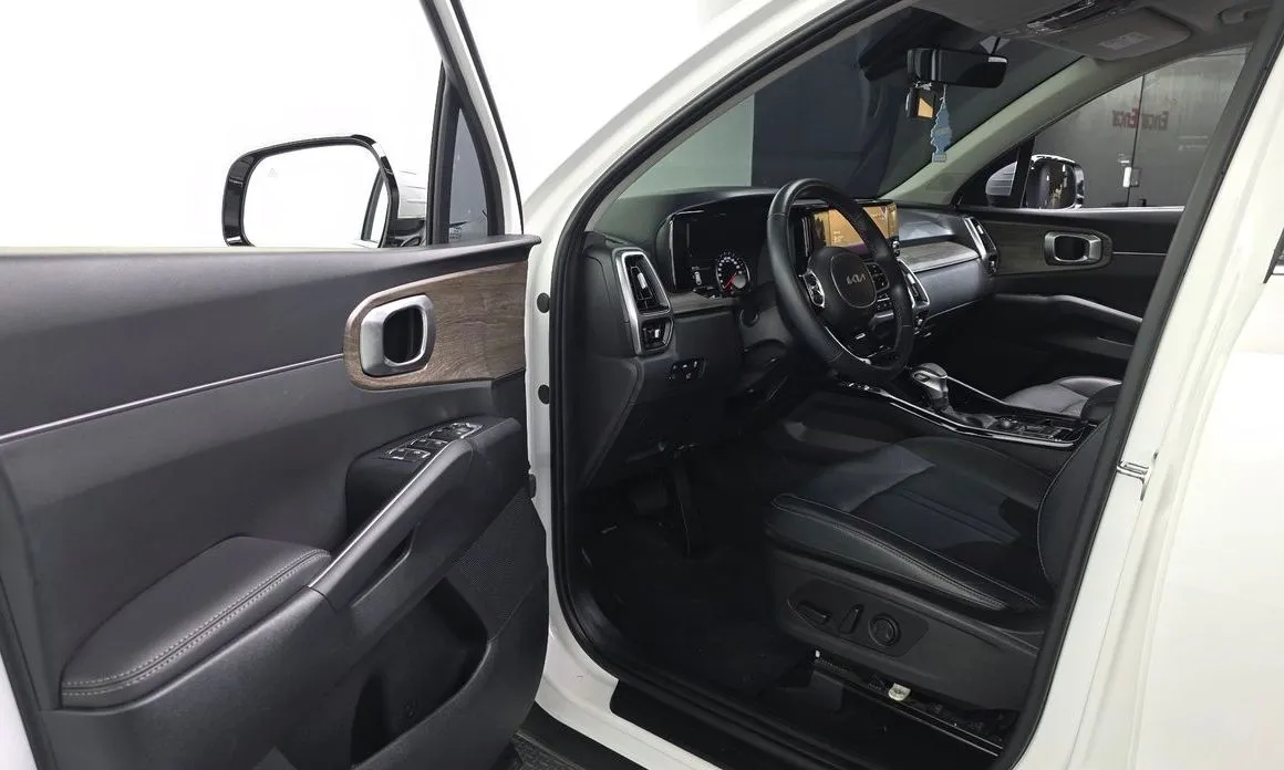 Kia Sorento — фото 6