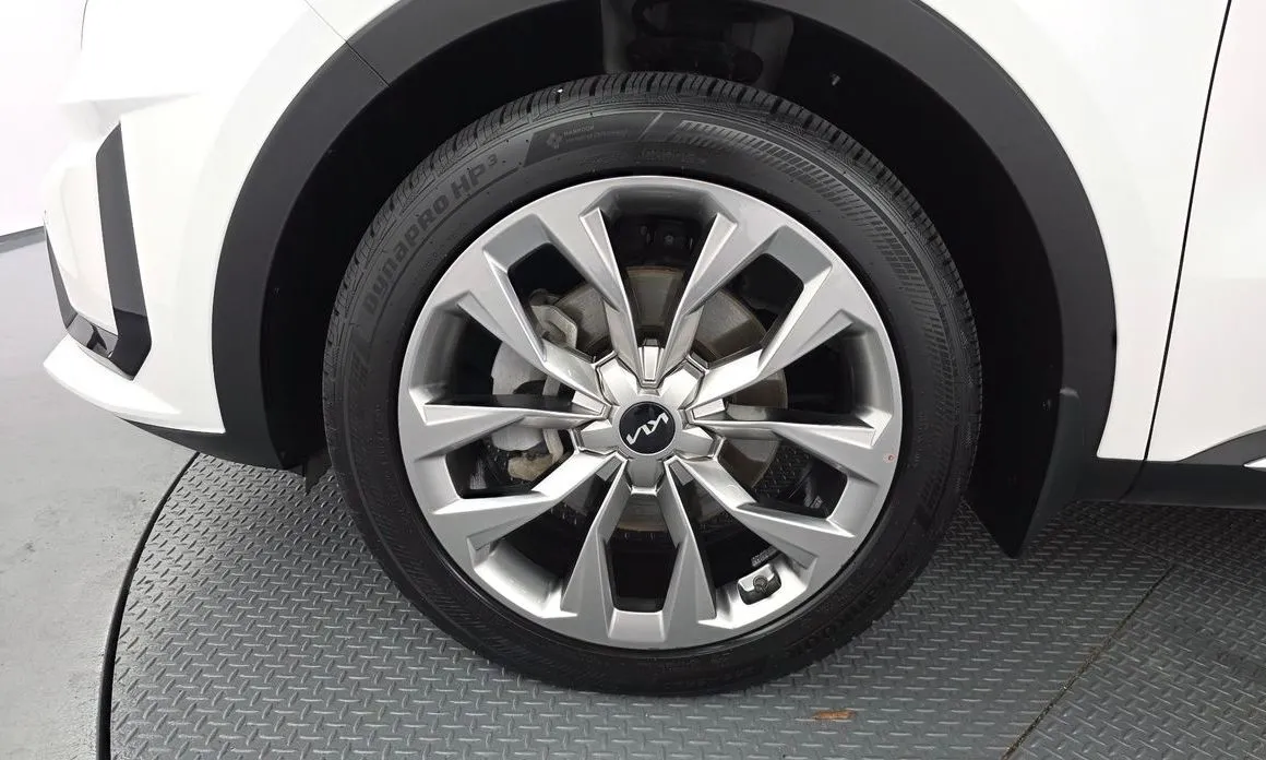 Kia Sorento — фото 9