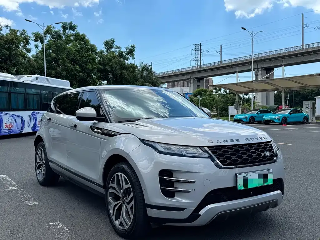 Land Rover Evoque PHEV — фото 3