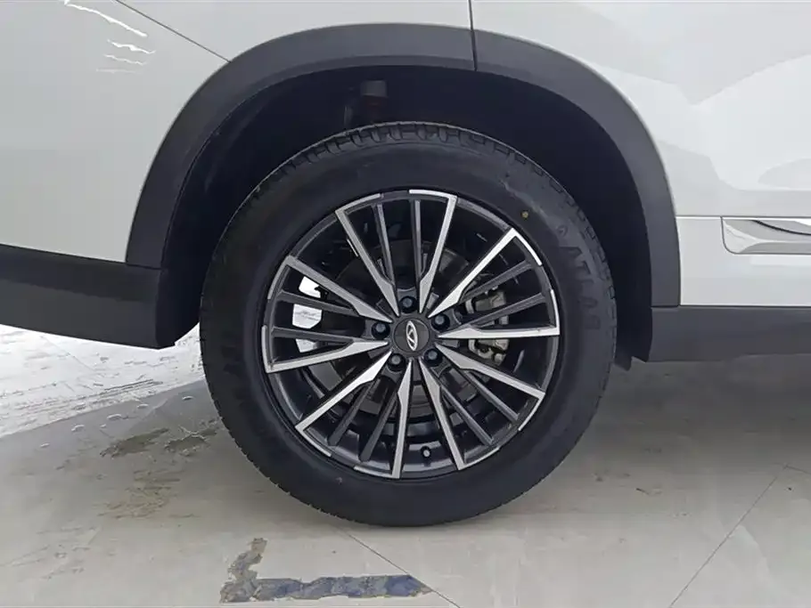 Chery Tiggo 8 PLUS — фото 9