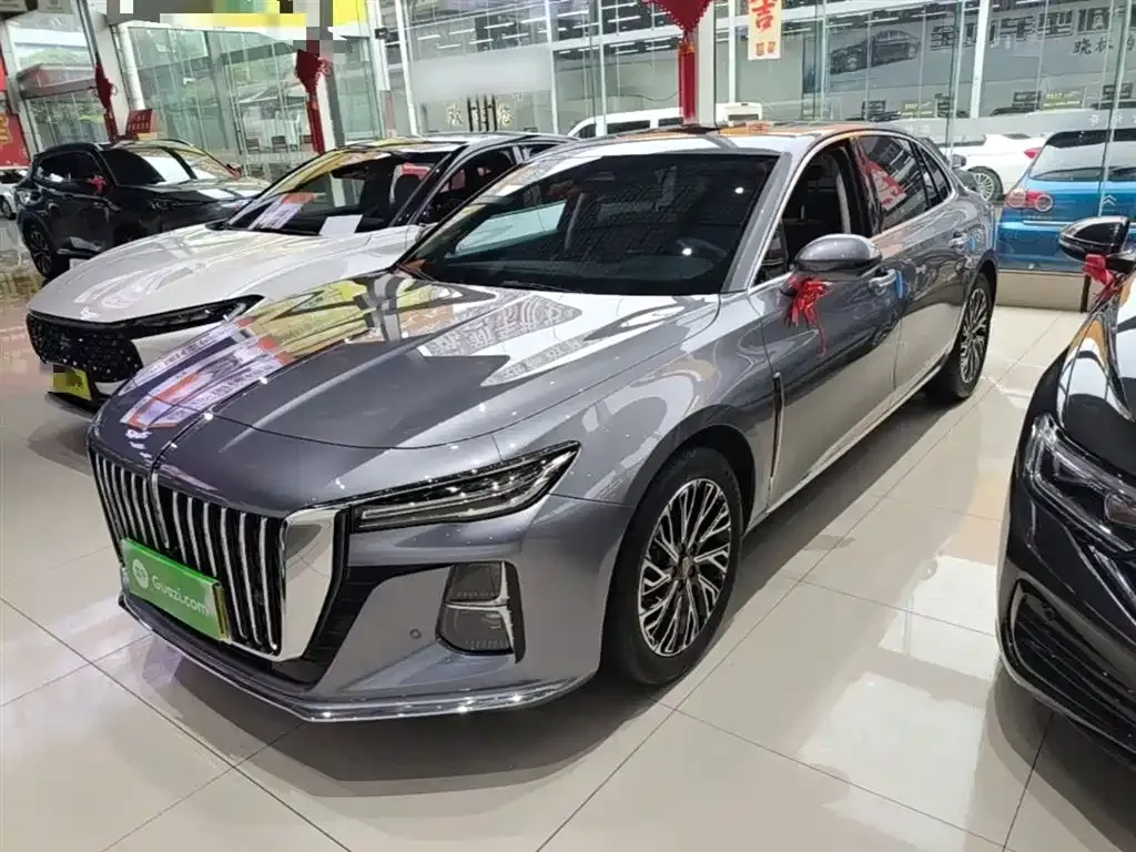 Hongqi H5 — фото 1