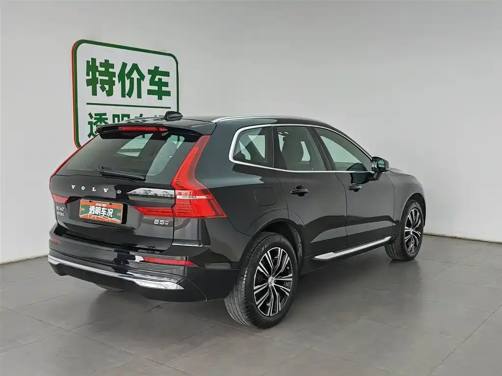 Volvo XC60 — фото 9
