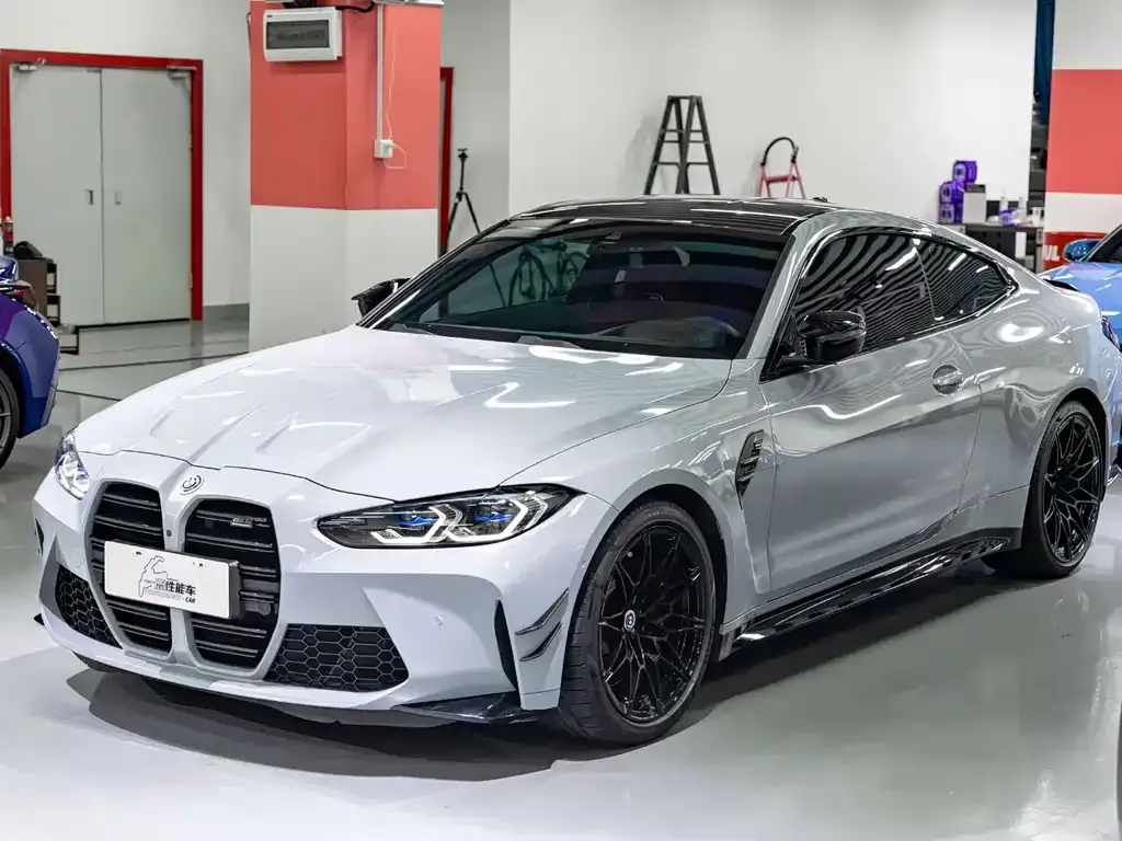 BMW M4 — фото 1