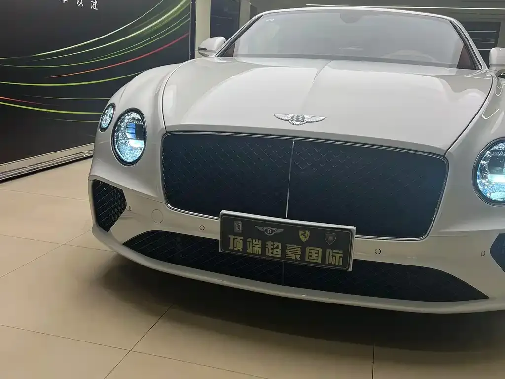 Bentley Continental — фото 1