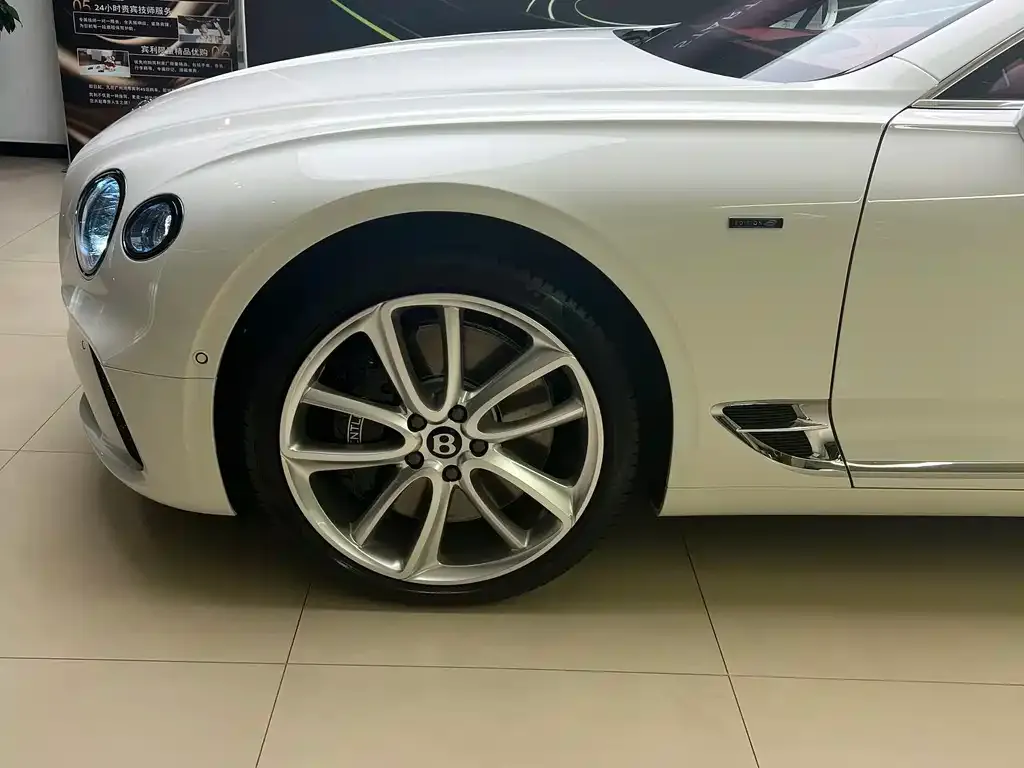 Bentley Continental — фото 10