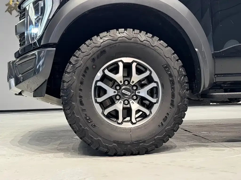 Ford F-150 Raptor — фото 5