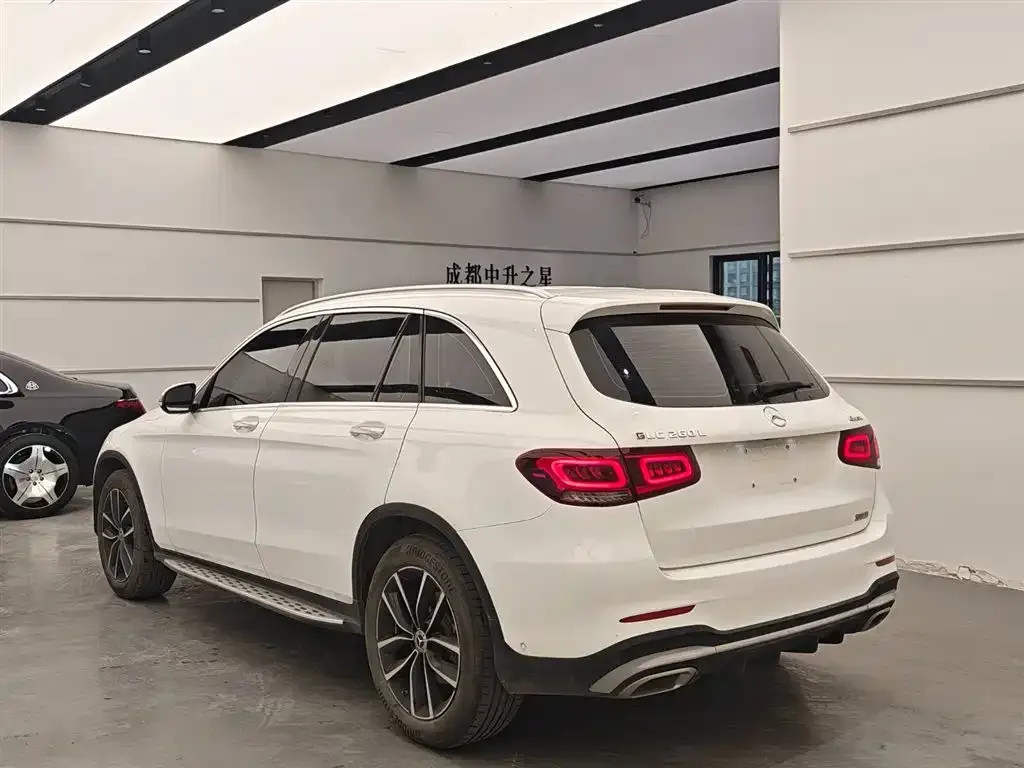Mercedes-Benz GLC — фото 9
