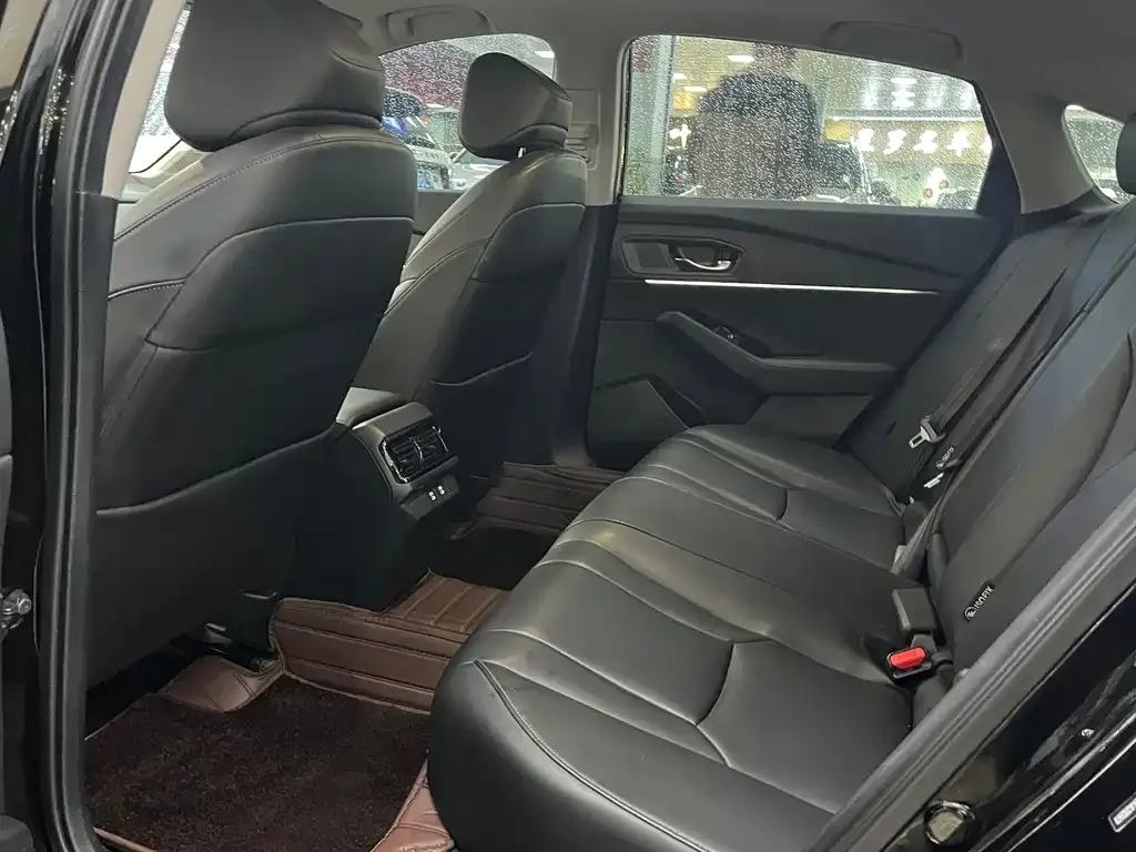 Honda Accord — фото 4