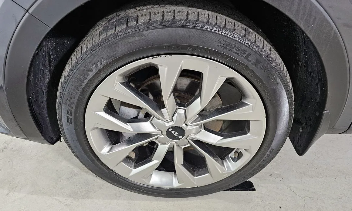 Kia Sorento — фото 4