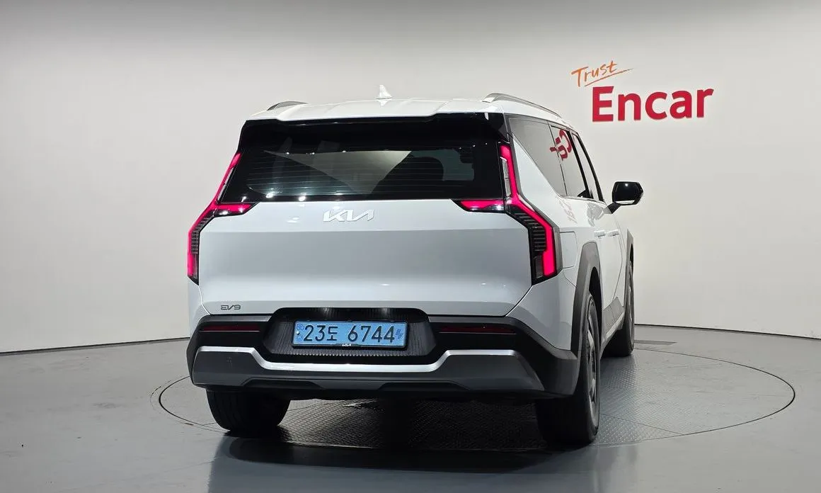 Kia EV9 — фото 8