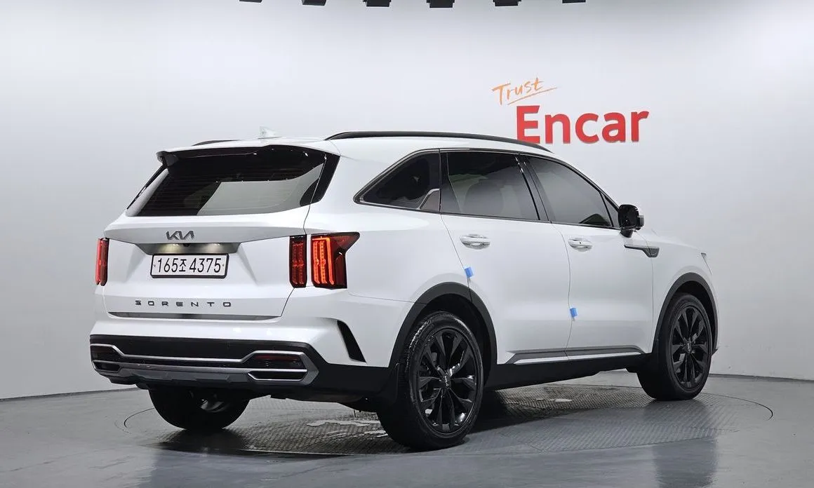 Kia Sorento — фото 6