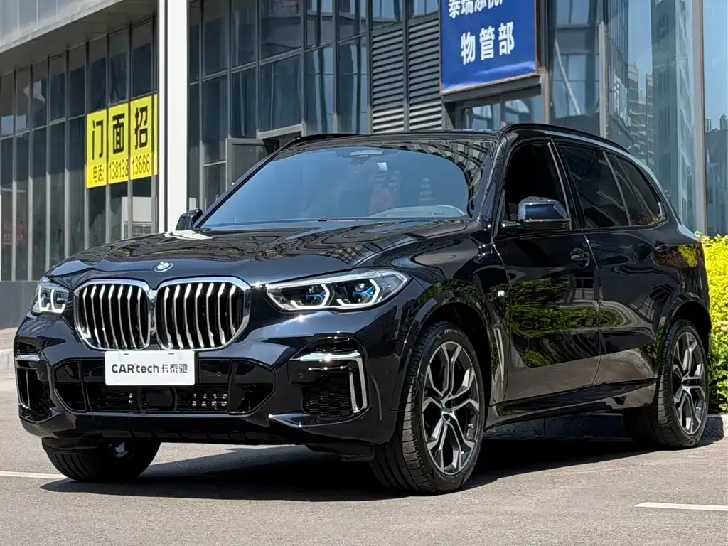BMW X5 — фото 1