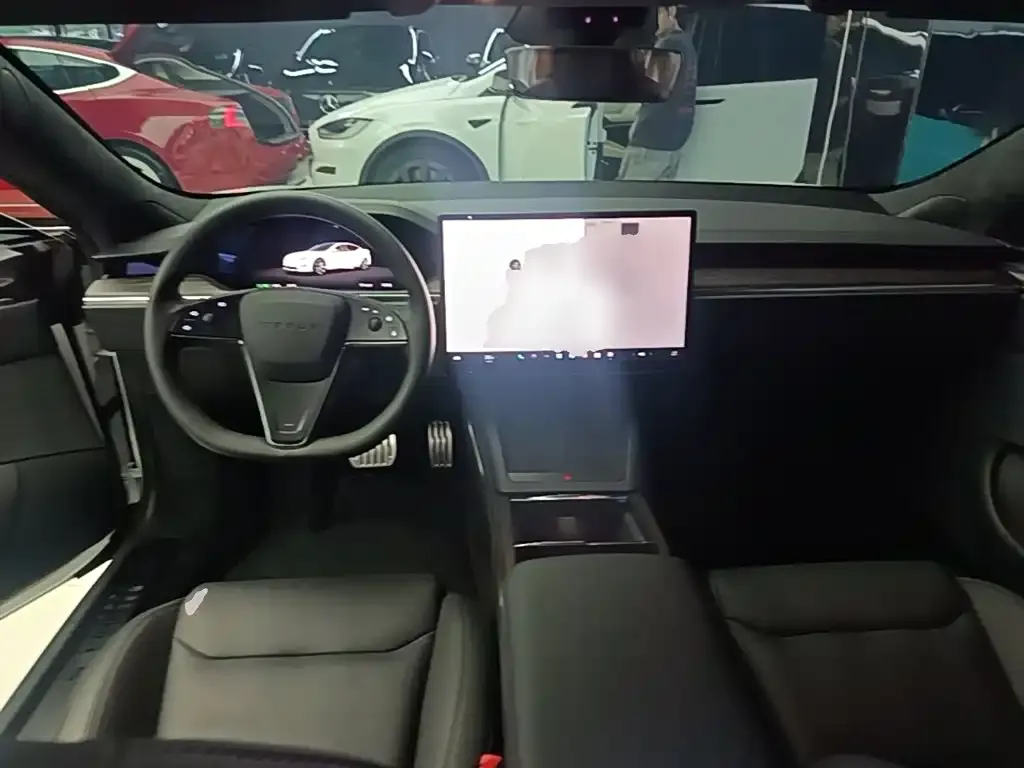 Tesla Model S — фото 4