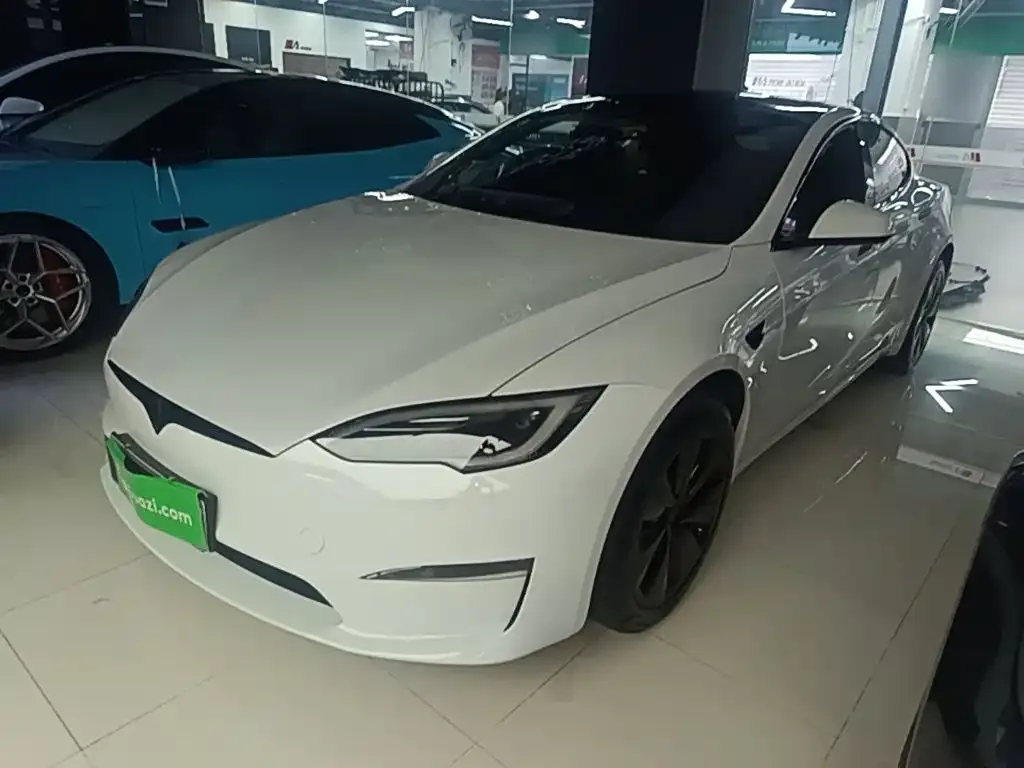 Tesla Model S — фото 10