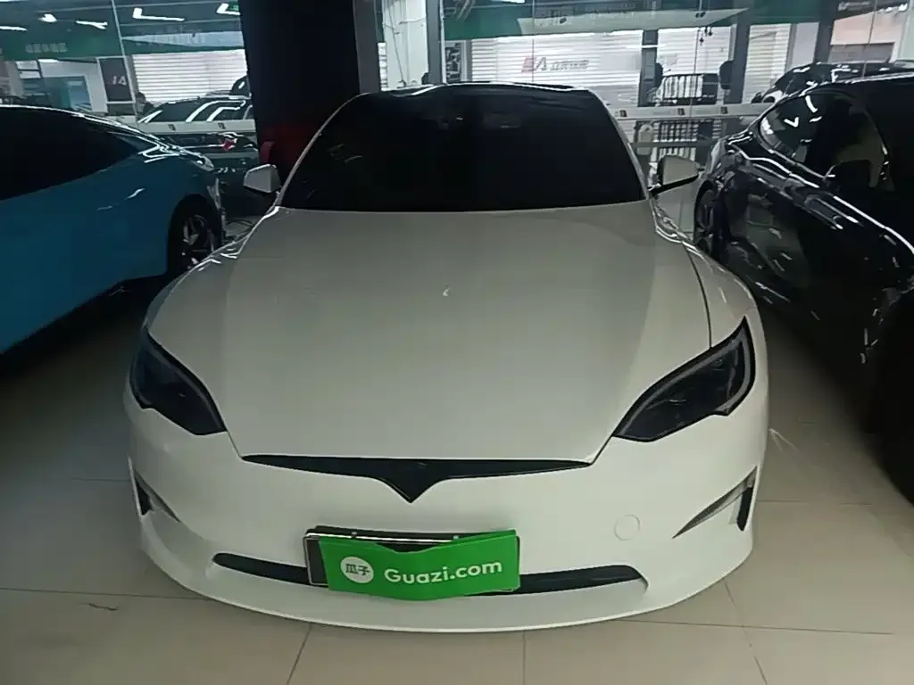Tesla Model S — фото 9