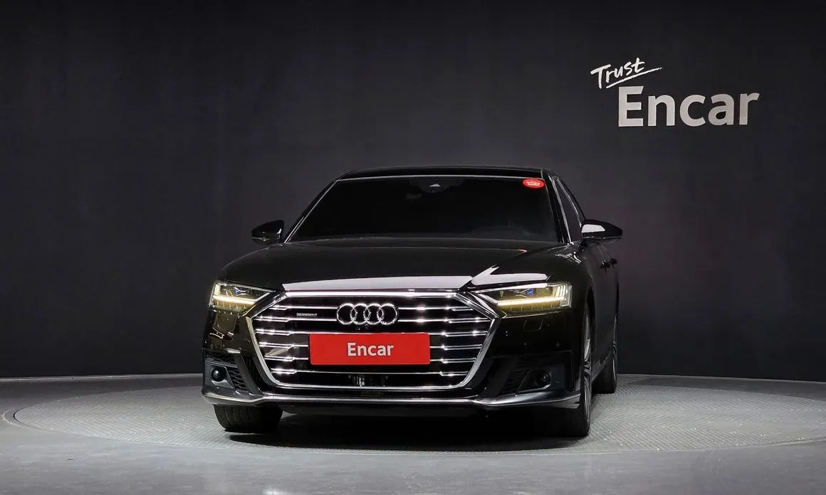 Audi A8 — фото 5