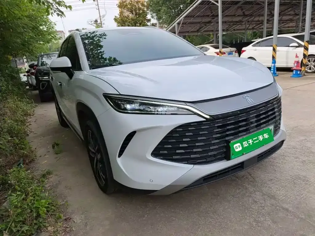 BYD L DM-i — фото 3