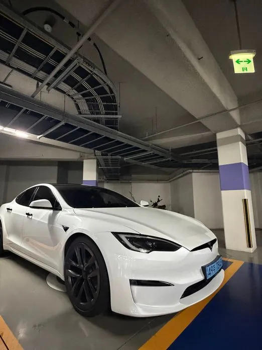 Tesla Model S — фото 2