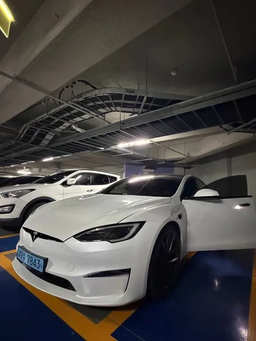 Tesla Model S — фото 7