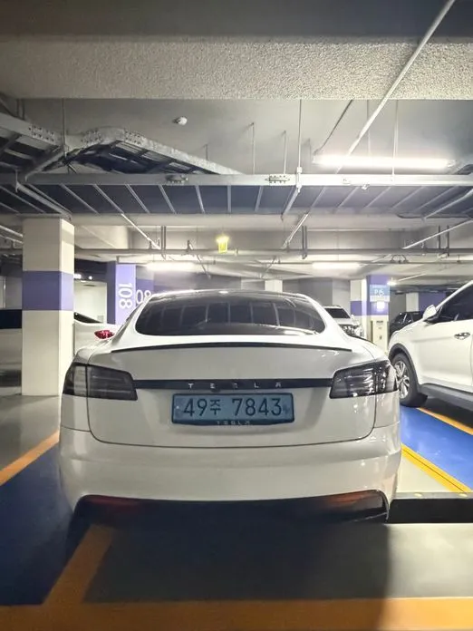 Tesla Model S — фото 8