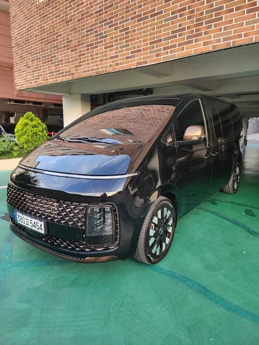 Hyundai Staria — фото 2