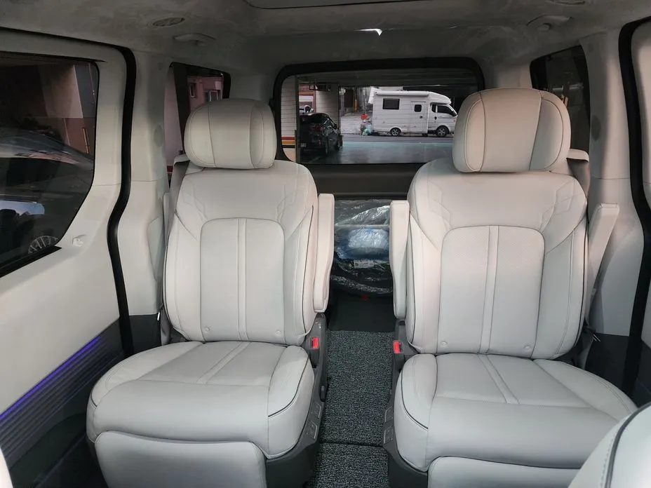 Hyundai Staria — фото 3