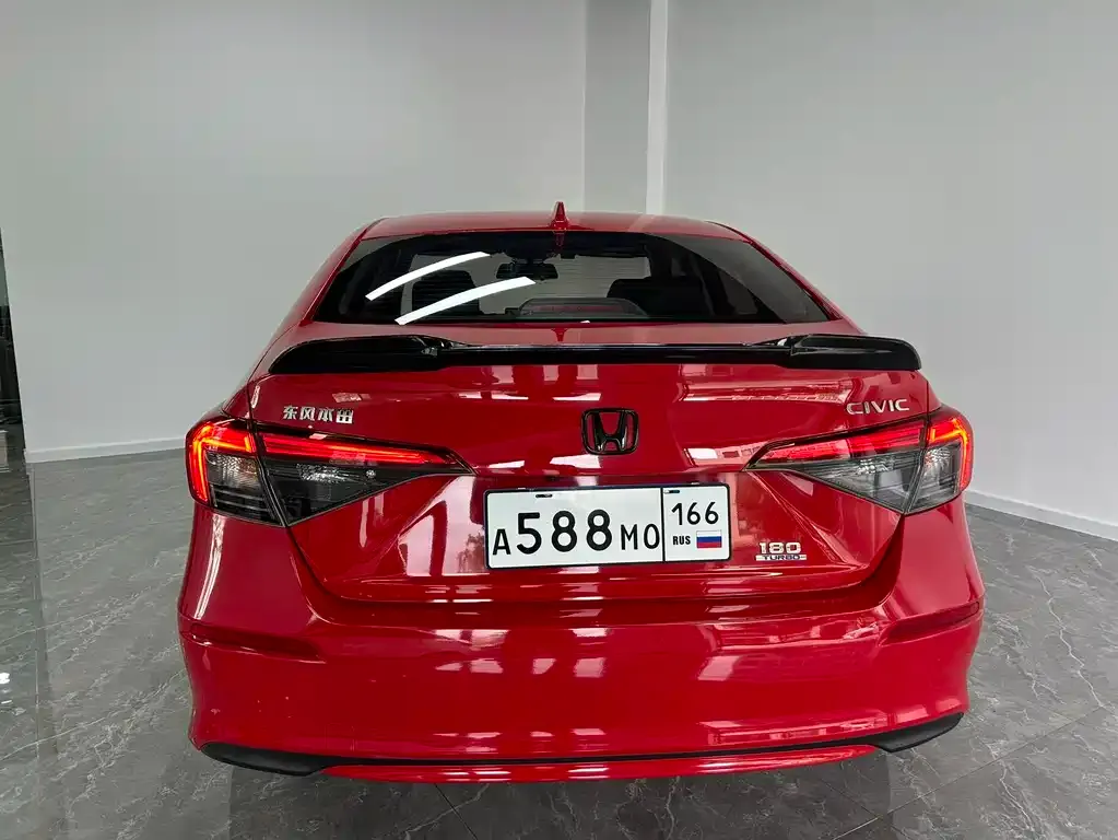 Honda Civic — фото 7