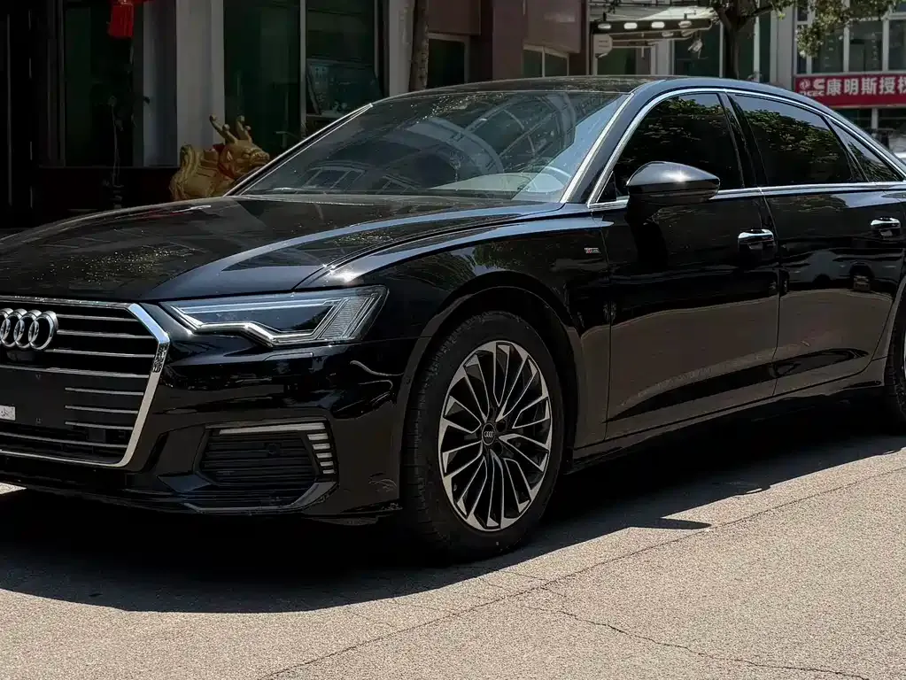 Audi A6L New Energy — фото 1