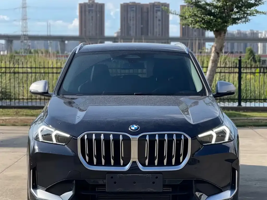 BMW X1 — фото 7