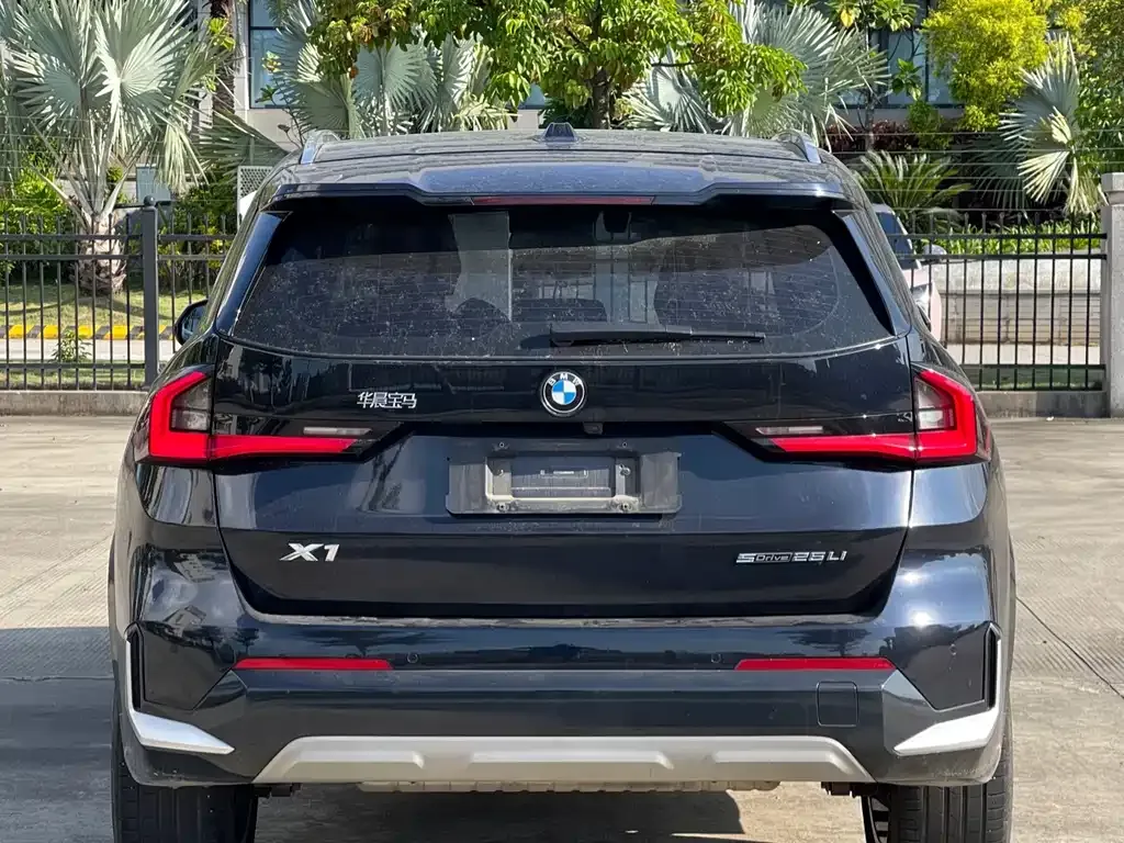 BMW X1 — фото 3