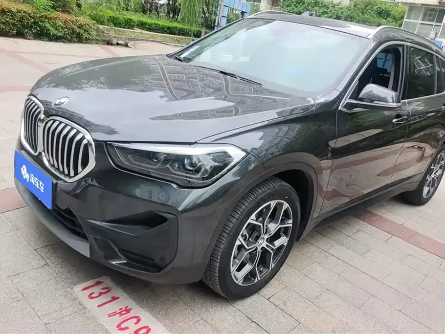 BMW X1 — фото 1