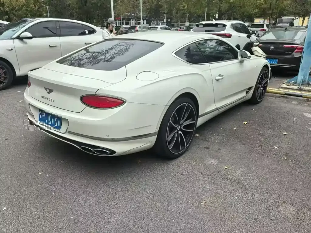 Bentley Continental — фото 4