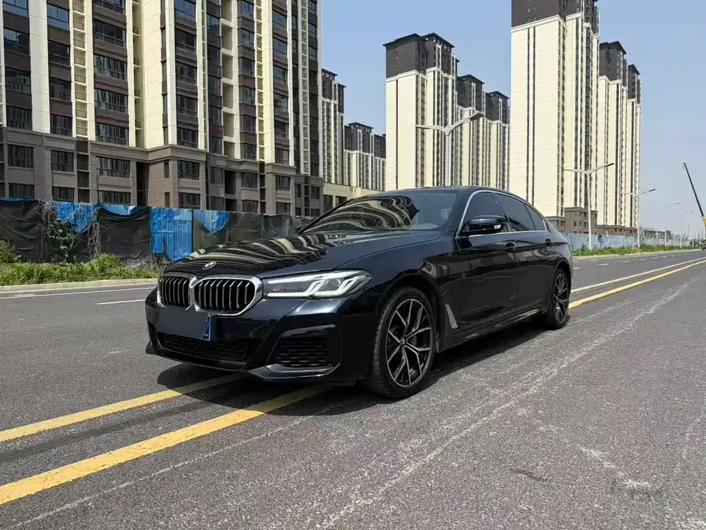 BMW 5 Series — фото 10