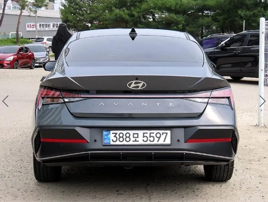 Hyundai AVANTE — фото 3