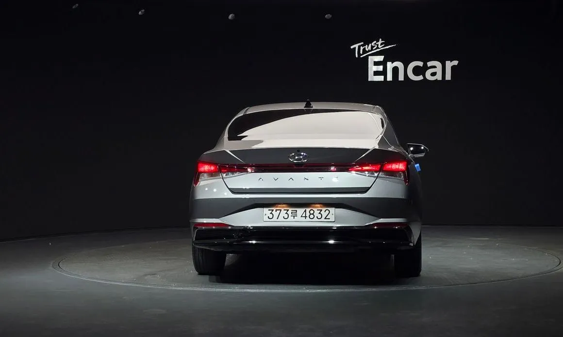 Hyundai AVANTE — фото 3