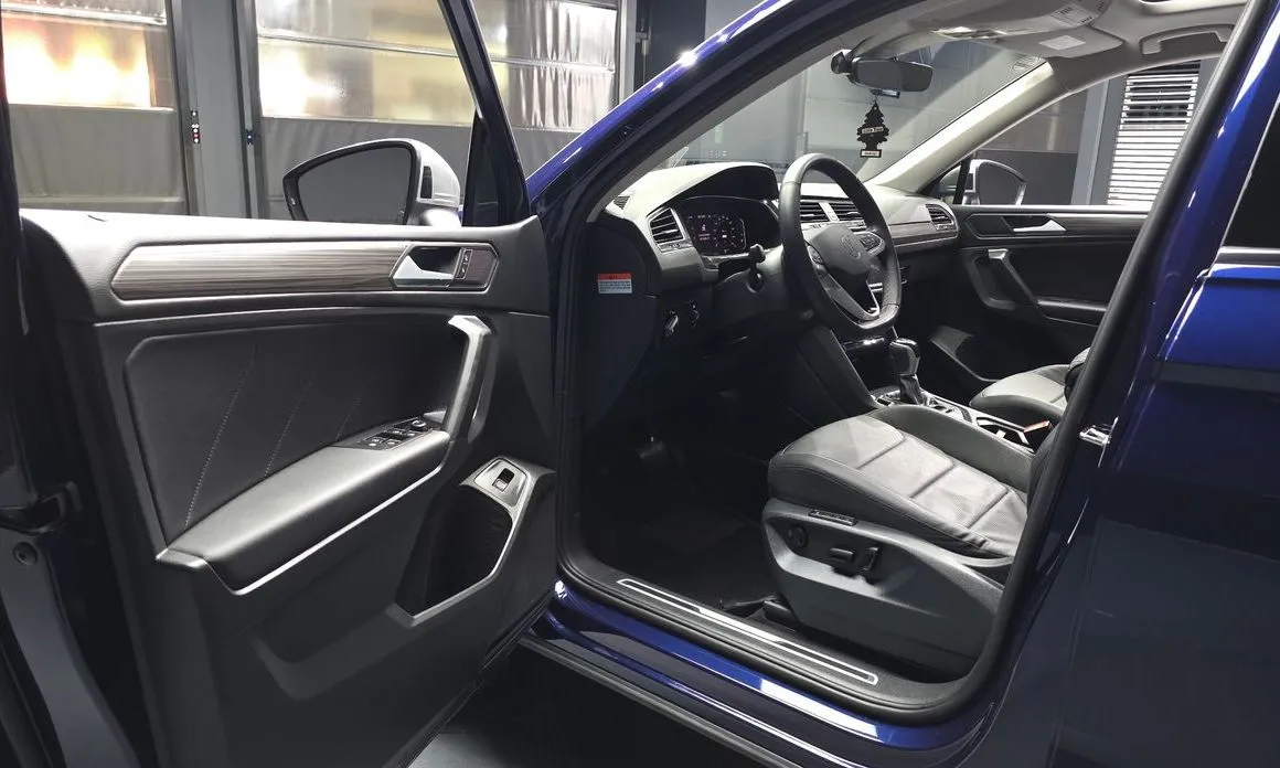 Volkswagen Tiguan — фото 7