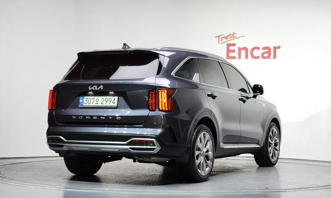 Kia Sorento — фото 10