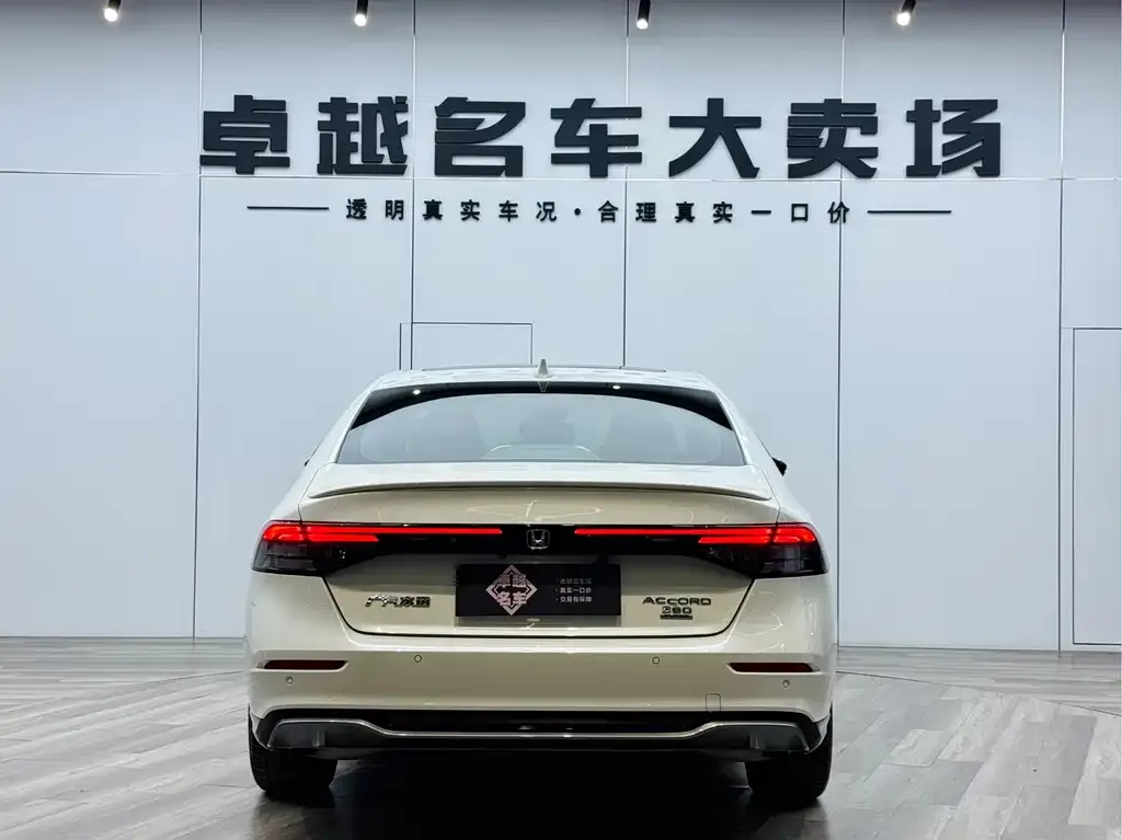 Honda Accord — фото 2